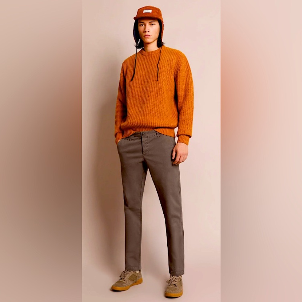 Brand new scalpers Hope eco friendly casual chino trousers.